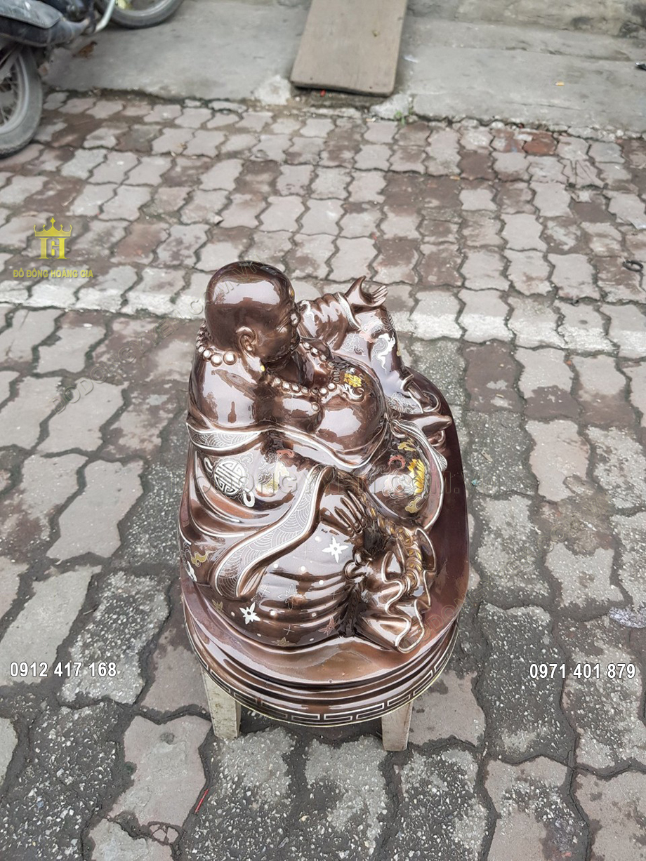 H&igrave;nh ảnh vật phẩm từ tr&ecirc;n cao nh&igrave;n xuống v&ocirc; c&ugrave;ng sắc n&eacute;t